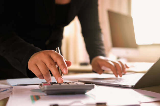 Cimento Queimado: Saiba o que é, onde usar e as vantagens