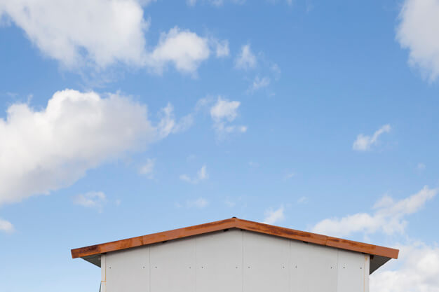 conserto de telhado telhado de casa branca