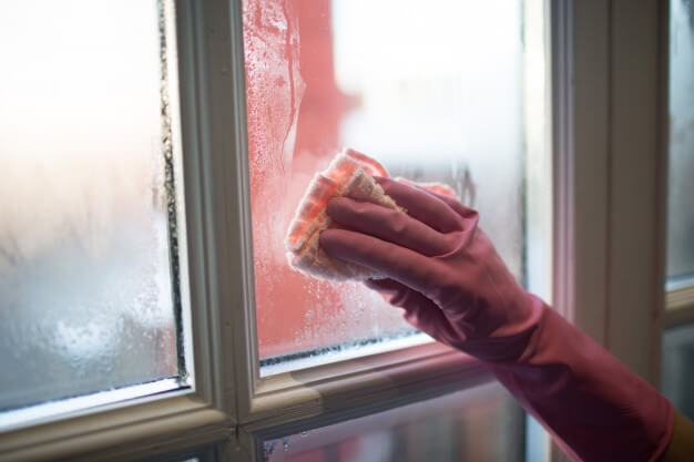 limpeza pos obra janela