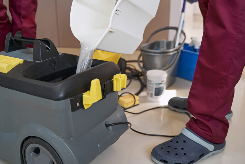 Extratora deixa o estofado encharcado? 