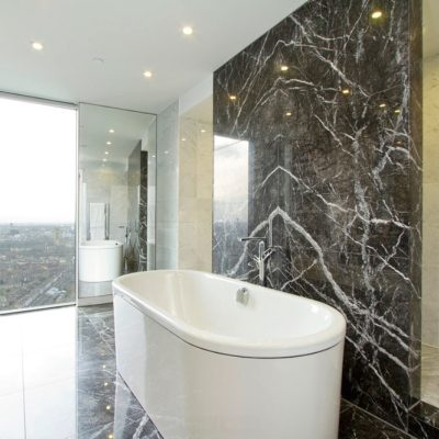 banheiro acabamento marmore granito